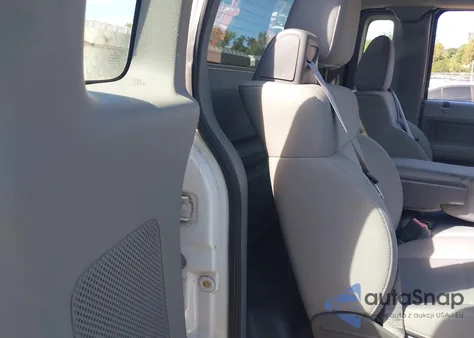 2007 Ford F-150 Xl/Xlt z USA, uszkodzony, nr VIN 1FTPF12V27KC40208